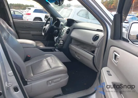 2009 Honda Pilot Touring from USA, damaged, VIN 5FNYF48999B009970